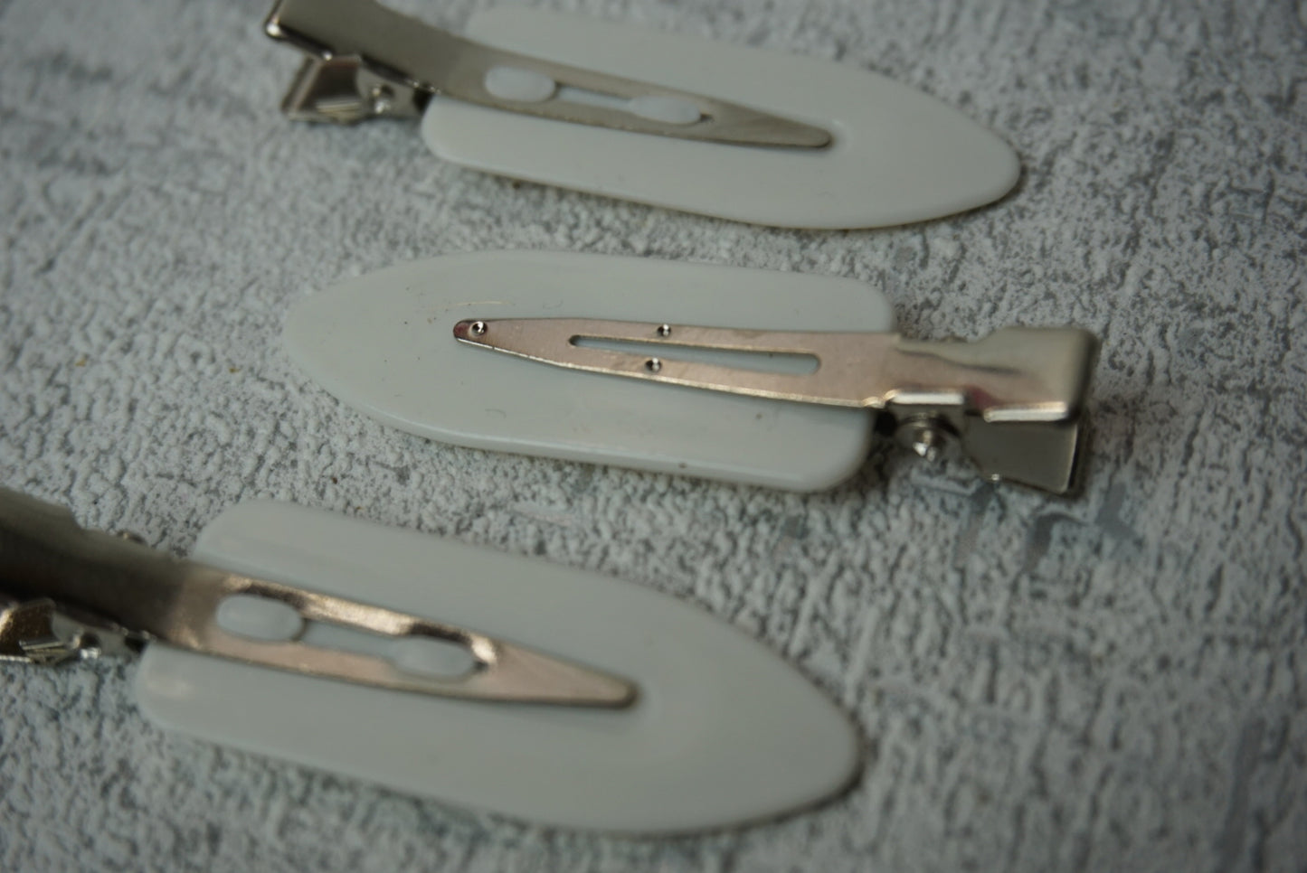 Curl clips - white