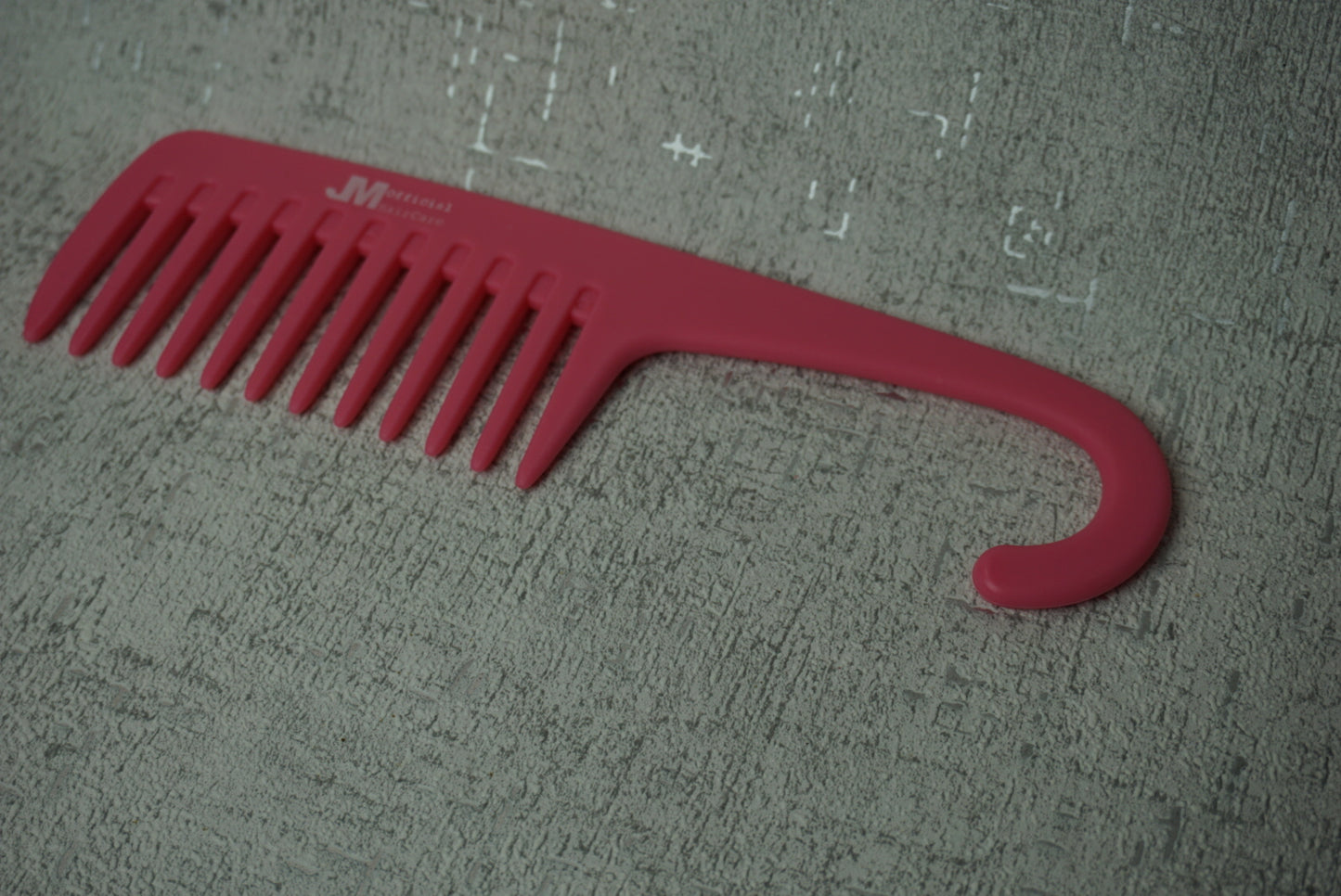 The Conditioner Comb - Pink